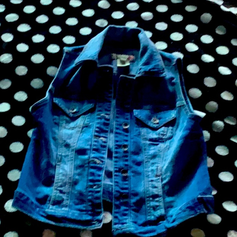 Jean Vest